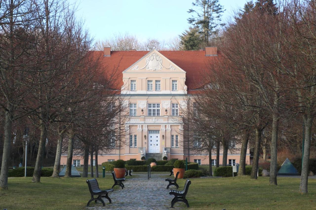 Ferienwohnung Boddenkieker Bis 4 Personen, Sagard-Neddesitz, 70M2 Buitenkant foto